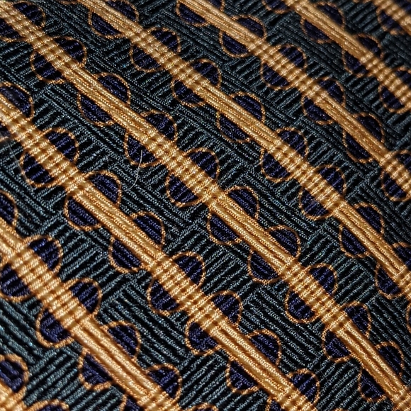Vintage 90s 100% Silk Tie, open to offers! - Picture 3 of 6